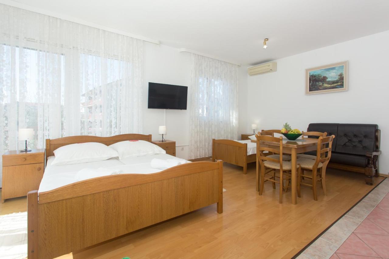 Apartments Villa Japeri Kastela Room photo