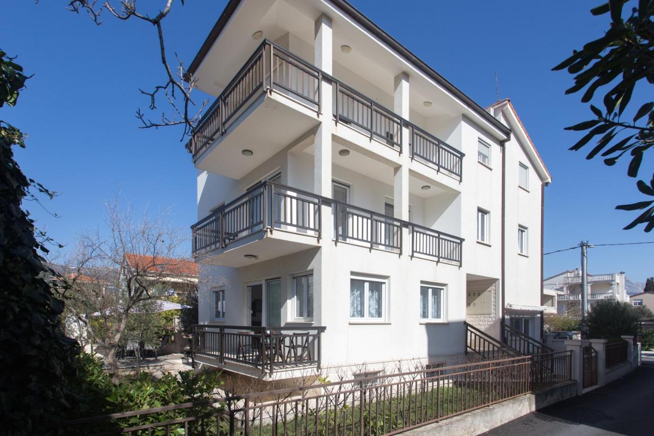Apartments Villa Japeri Kastela Exterior photo